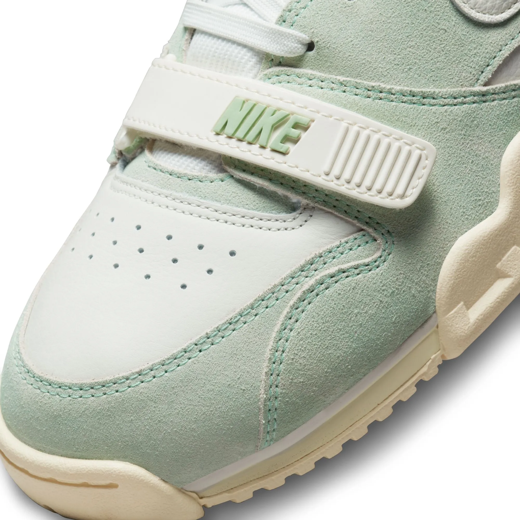 Air Trainer 1