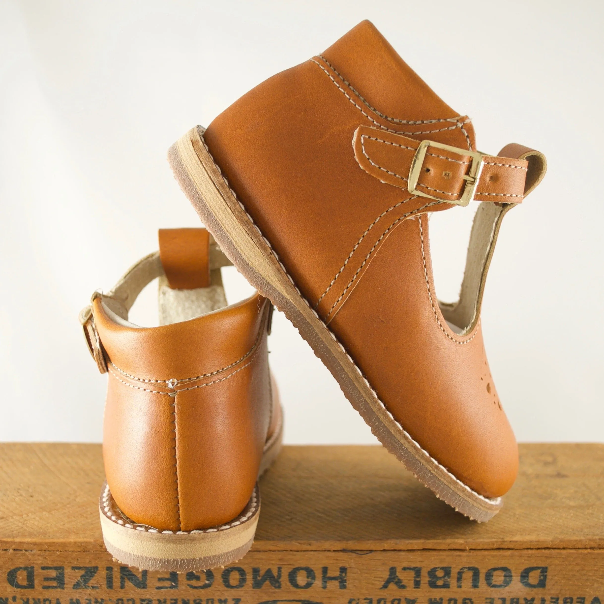 Greta T-Strap | Warm Brown